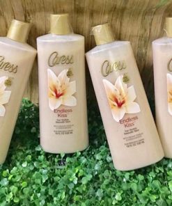 Sữa tắm Caress Endless Kiss 532ml